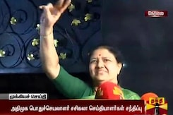 In Late Night Drama, 'Party United' Says VK Sasikala In Late Night Drama, 'Party United' Says VK Sasikala