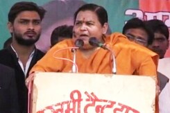 केंद्रीय मंत्री उमा भारती का आगरा की रैली में विवादित बयान केंद्रीय मंत्री उमा भारती का आगरा की रैली में विवादित बयान