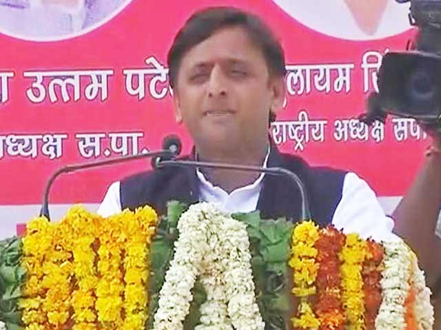 पीलीभीत में बीजेपी पर जमकर बरसे अखिलेश यादव