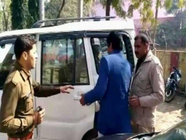 Video : BJP Lawmaker Sangeet Som's Brother Detained For Carrying Pistol Inside Polling Booth