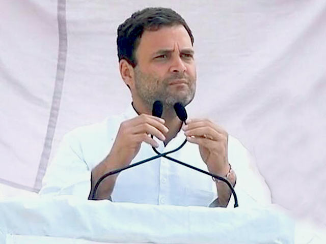 यूपी विधानसभा चुनाव 2017 : लखीमपुर खीरी में बीजेपी पर बरसे राहुल गांधी