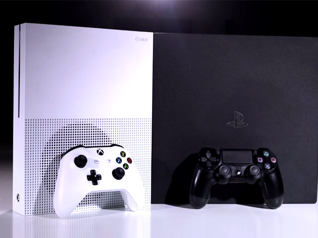 Overdreven Stressvol Verzorger Video: PS4 Pro vs XBox One S: Which One's Better? | Gadgets 360