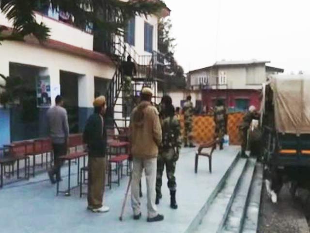 उत्तराखंड में 70 में से 69 सीटों पर मतदान