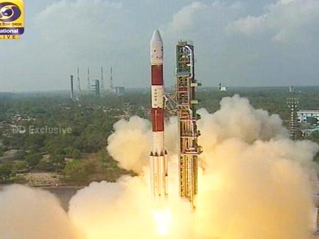 इसरो ने किया एक साथ 104 सैटेलाइट का सफल लॉन्च