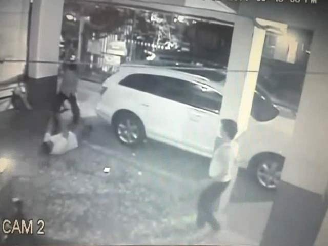 महाराष्‍ट्र : भिवंडी में कांग्रेस नेता मनोज म्‍हात्रे की हत्‍या, घटना CCTV में कैद