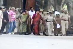 VK Sasikala, Prisoner Number 9234, Slept On The Floor In Bengaluru Jail Cell VK Sasikala, Prisoner Number 9234, Slept On The Floor In Bengaluru Jail Cell