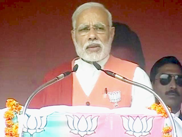 क्या कारण है कि यूपी से गरीबी जाने का नाम नहीं ले रही : हरदोई में पीएम मोदी