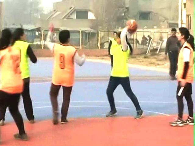 Kashmiri Girls Take to Basketball, Want to Play in Nationals