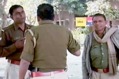 ग्राउंड रिपोर्ट: यूपी पुलिस में यादवों को तरजीह? ग्राउंड रिपोर्ट: यूपी पुलिस में यादवों को तरजीह?