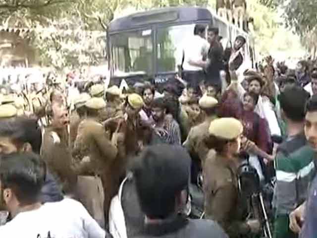 Clashes Outside Delhi's Ramjas College Over Invite To JNU's Umar Khalid