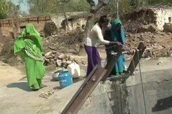 चित्रकूट से ग्राउंड रिपोर्ट : हरिजनपुर के लोग बदलना चाहते हैं गांव का नाम चित्रकूट से ग्राउंड रिपोर्ट : हरिजनपुर के लोग बदलना चाहते हैं गांव का नाम