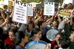 प्राइम टाइम : रामजस कॉलेज में हंगामे से उठे बोलने की आजादी पर सवाल प्राइम टाइम : रामजस कॉलेज में हंगामे से उठे बोलने की आजादी पर सवाल