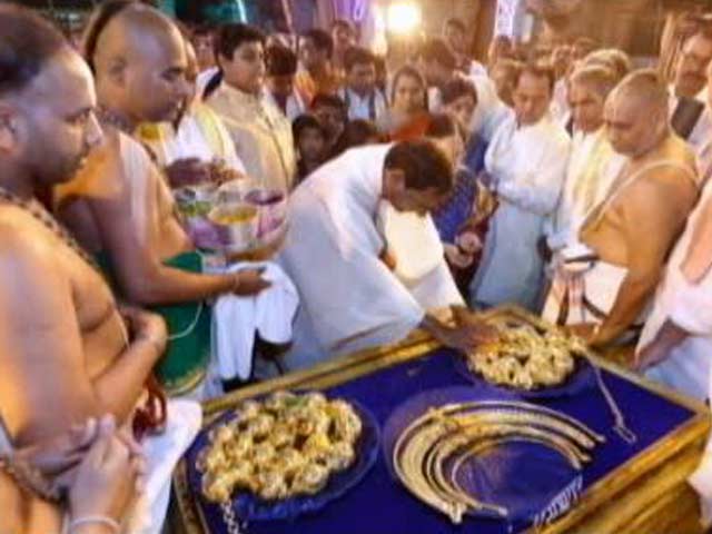 KCR Can't Use Public Funds For Gift To Gods, He Must Pay, Activists Tell Court