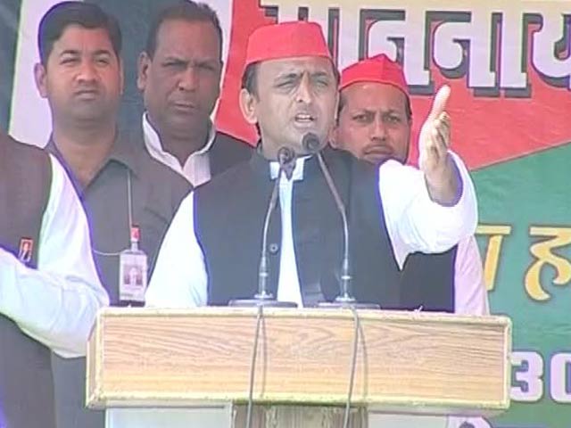 इतना झूठ बोलने वाला पीएम पहले नहीं देखा : अखिलेश यादव