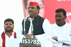 बीजेपी ने देश को आर्थिक रूप से धोखा देने का काम किया है : अखिलेश यादव बीजेपी ने देश को आर्थिक रूप से धोखा देने का काम किया है : अखिलेश यादव