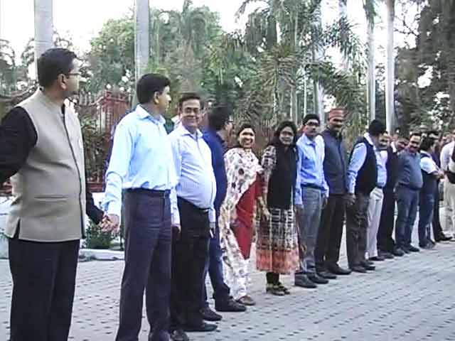 साथी की गिरफ्तारी से नाराज़ बिहार IAS संघ