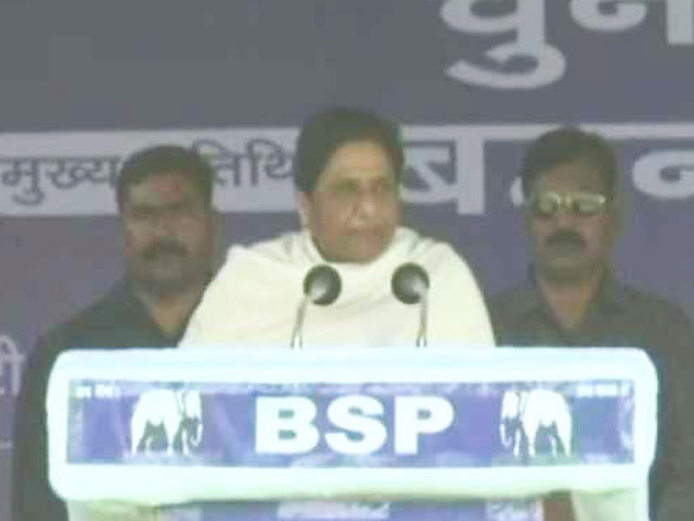 आजमगढ़ की रैली में मायावती ने की बीजेपी से ब्याज सहित बदला लेने की बात