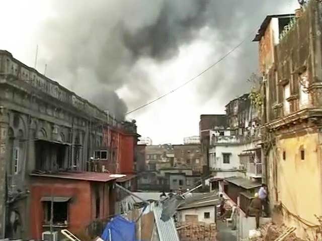 Video : Huge Fire Breaks Out In Burrabazar, Kolkata's Biggest Wholesale Market