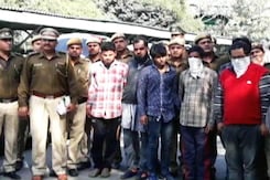 दिल्ली में स्मार्टफोन चोरों का गिरोह पकड़ा दिल्ली में स्मार्टफोन चोरों का गिरोह पकड़ा