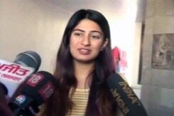 गुरमेहर कौर:  अब विवाद नहीं, पढ़ाई पर सारा ध्यान गुरमेहर कौर:  अब विवाद नहीं, पढ़ाई पर सारा ध्यान