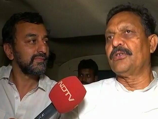 गाजीपुर से ग्राउंड रिपोर्ट : 'बाहुबली' को उसके गढ़ में चुनौती