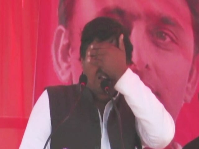 As Akhilesh Yadav Watched, Candidate Was A Crying Mess. No One Knows Why