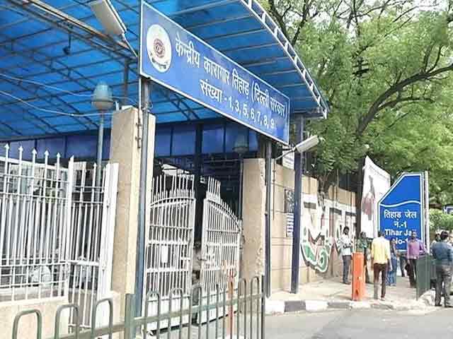 तिहाड़ जेल में आपसी झगड़े में 11 क़ैदी घायल