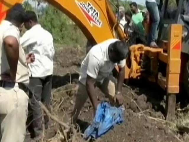 महाराष्ट्र के सांगली में गड्ढे में मिले 19 भ्रूण