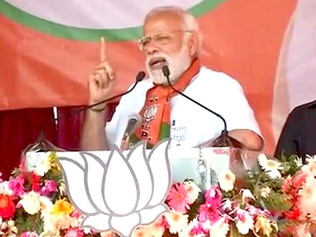 यूपी का महाभारत : पीएम मोदी बोले - अखिलेश की सरकार सोई पड़ी है