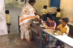 Aadhaar For Mid-Day Meal? Mamata Banerjee Says No Way, Left Agrees Aadhaar For Mid-Day Meal? Mamata Banerjee Says No Way, Left Agrees