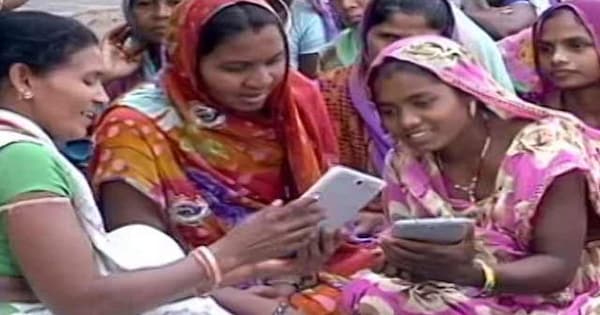 Digital Computer Woman Rural Armed With Smartphones, Rural Women Are Marking Their Digital Footprints