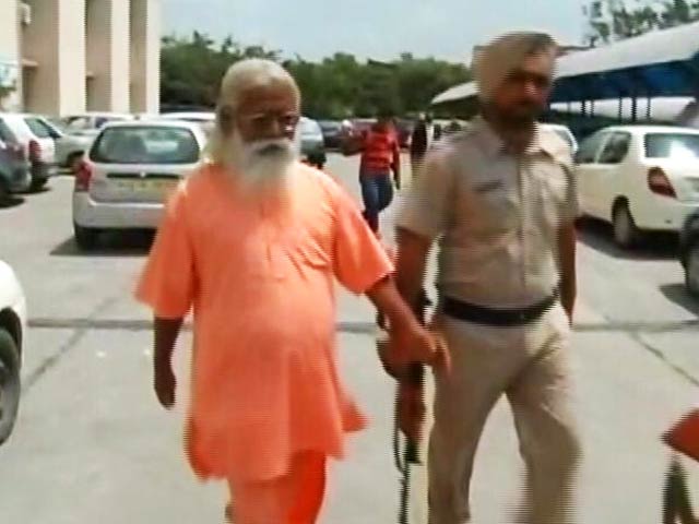 Video : Swami Aseemanand Acquitted In 2007 Ajmer Dargah Blast Case
