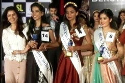 हौसले से भरी लड़कियों के फैशन शो में पहुंचीं कई बॉलीवुड हस्तियां हौसले से भरी लड़कियों के फैशन शो में पहुंचीं कई बॉलीवुड हस्तियां