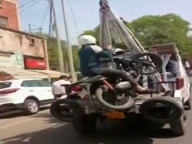 Video : Biker Towed Along With His Bike In Kanpur, Video Will Make You Laugh