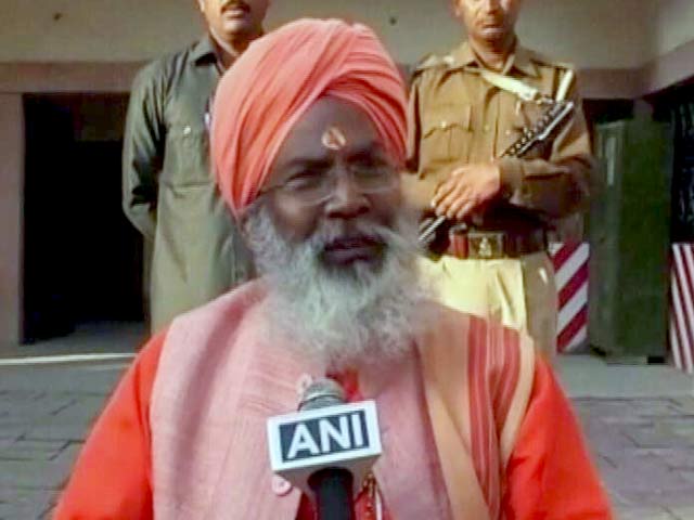 किसी दलित या ओबीसी को बनाया जाए CM : साक्षी महाराज