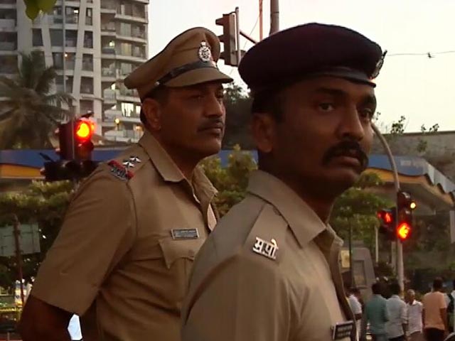 Videos : मुंबई: होली के मद्देनजर सुरक्षा-व्‍यवस्‍था के पुख्‍ता इंतजाम