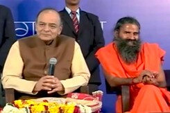 नोटबंदी का आइडिया बाबा रामदेव से मिला : वित्त मंत्री अरुण जेटली नोटबंदी का आइडिया बाबा रामदेव से मिला : वित्त मंत्री अरुण जेटली