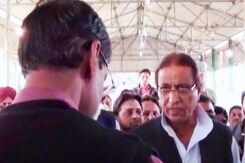 Threats by Azam Khan Near Counting Centre Caught On Camera Threats by Azam Khan Near Counting Centre Caught On Camera