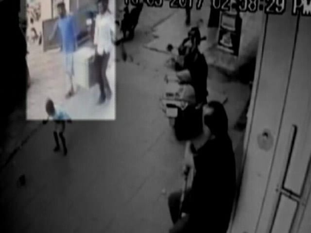 Video : मुंबई : एटीएम कैश वैन से डेढ़ करोड़ की लूट