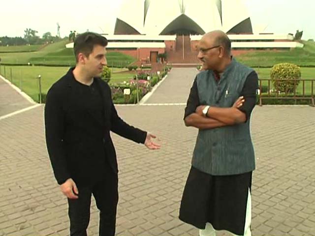 Walk The Talk With Airbnb CEO Brian Chesky