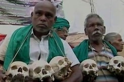 In The Heart of Delhi, A Protest With 12 Skulls In The Heart of Delhi, A Protest With 12 Skulls