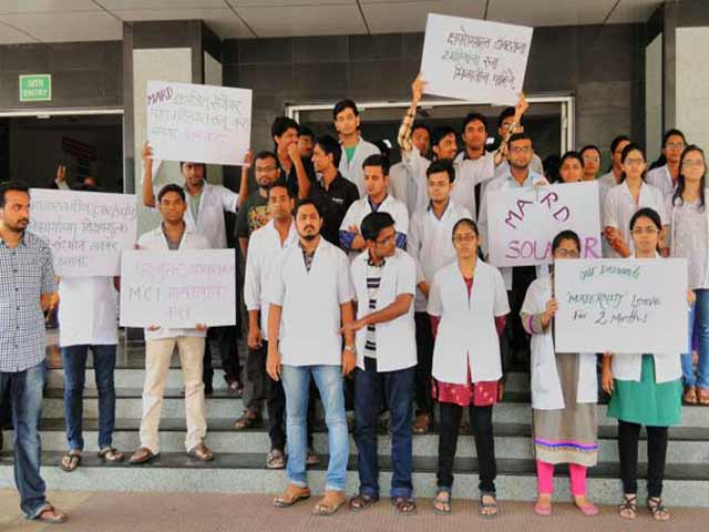 Video : महाराष्ट्र : राज्यभर के डॉक्टरों की 'सामूहिक छुट्टी' जारी