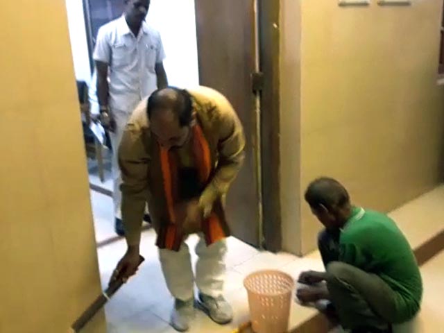 Adityanath Minister's DIY Moment: Grabs Broom In Anger, Gets Sweeping