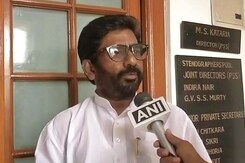 बड़ी खबर : शिवसेना सांसद की गुंडागर्दी, एयर इंडिया के कर्मचारी को चप्पल मारा बड़ी खबर : शिवसेना सांसद की गुंडागर्दी, एयर इंडिया के कर्मचारी को चप्पल मारा