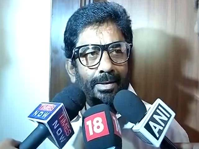Video : I Dare Police To Arrest Me, Says Sena MP Who Thrashed Air India Manager