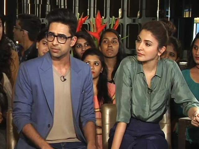 स्‍पॉट लाइट : 'फिल्‍लौरी' अनुष्‍का और सूरज से खास मुलाकात