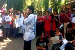 पांच दिनों के सामूहिक अवकाश के बाद काम पर लौटे मुंबई के 4,500 रेज़िडेंट डॉक्टर पांच दिनों के सामूहिक अवकाश के बाद काम पर लौटे मुंबई के 4,500 रेज़िडेंट डॉक्टर