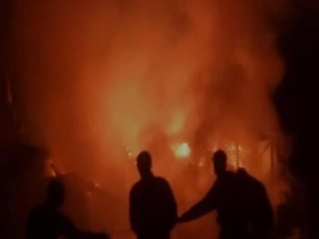Video : देश के अलग-अलग इलाकों में आग लगने की घटनाएं
