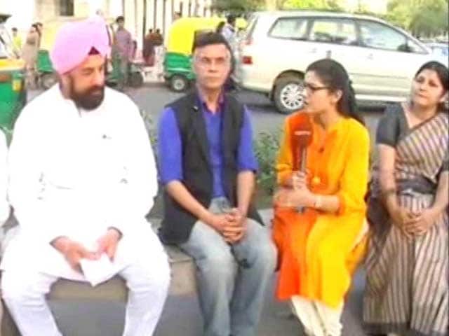 Video : Romeos And Juliets Welcome In Delhi, Says AAP