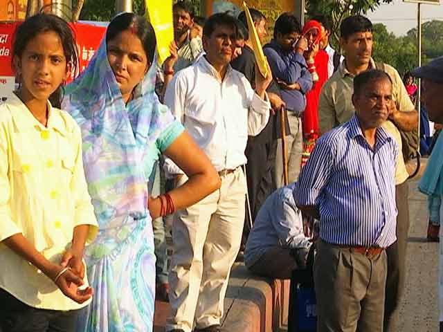 मार्च महीने में झुलसाती गर्मी